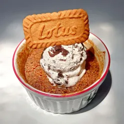 Lotus Biscoff Cake