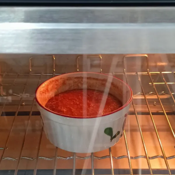 Panggang dalam oven dengan suhu 180°C selama 20 menit.
