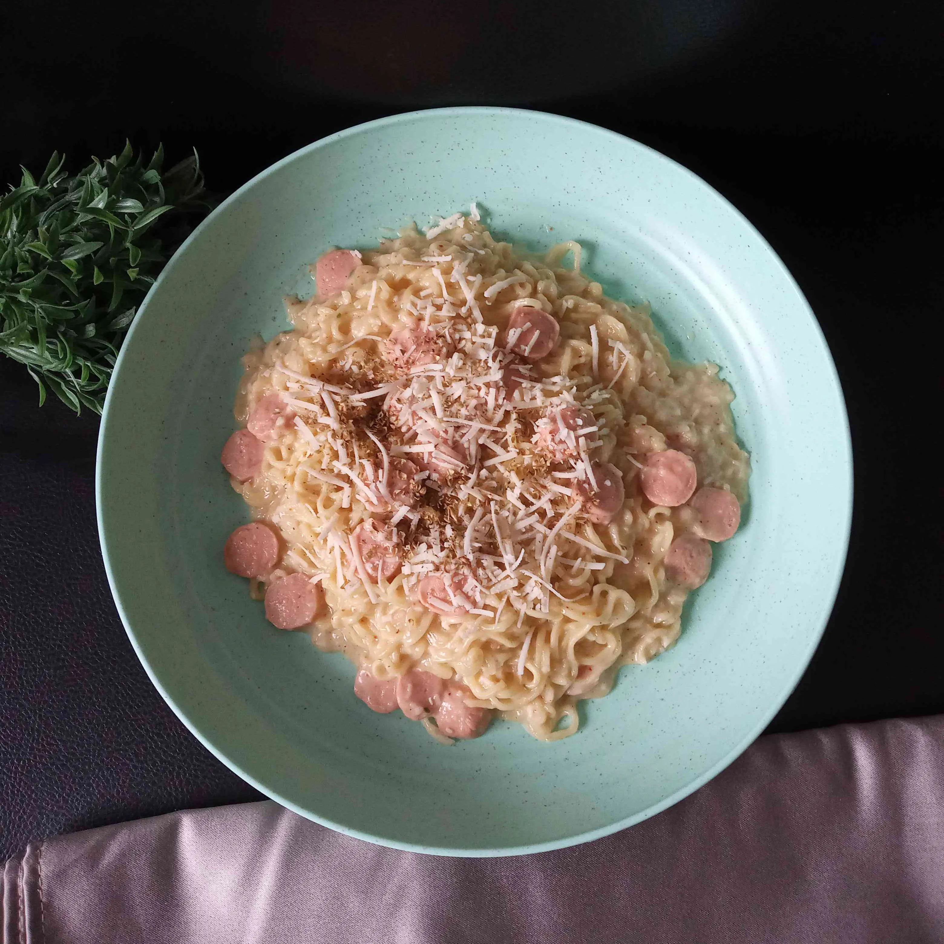 Mie Instan Carbonara