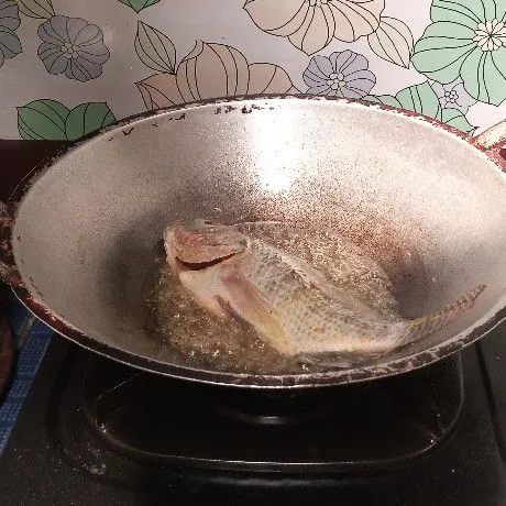 Goreng sampai matang.