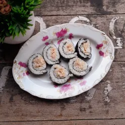 Tuna Mayo Sushi Roll