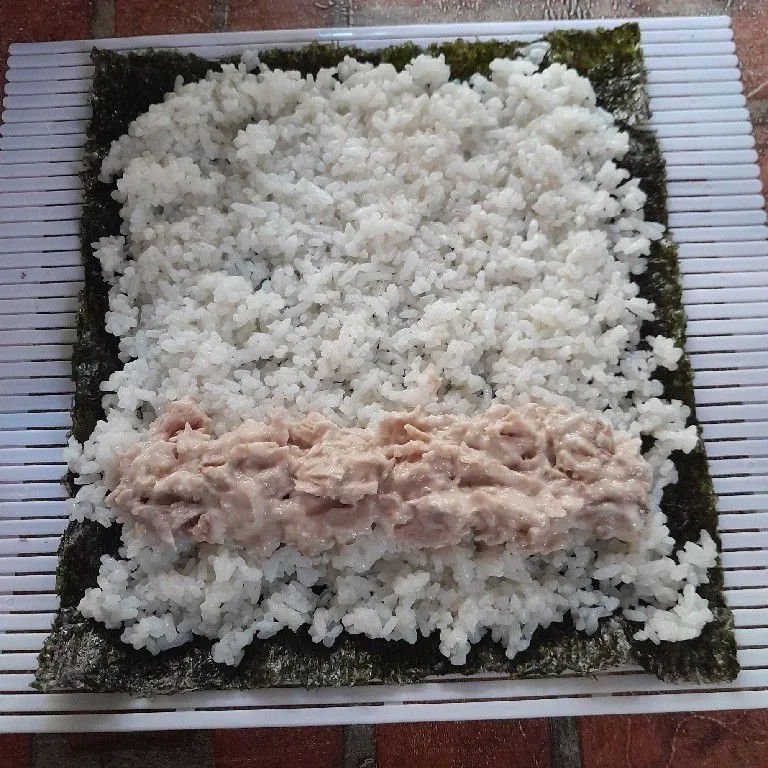 Step 5 Tuna Mayo Sushi Roll