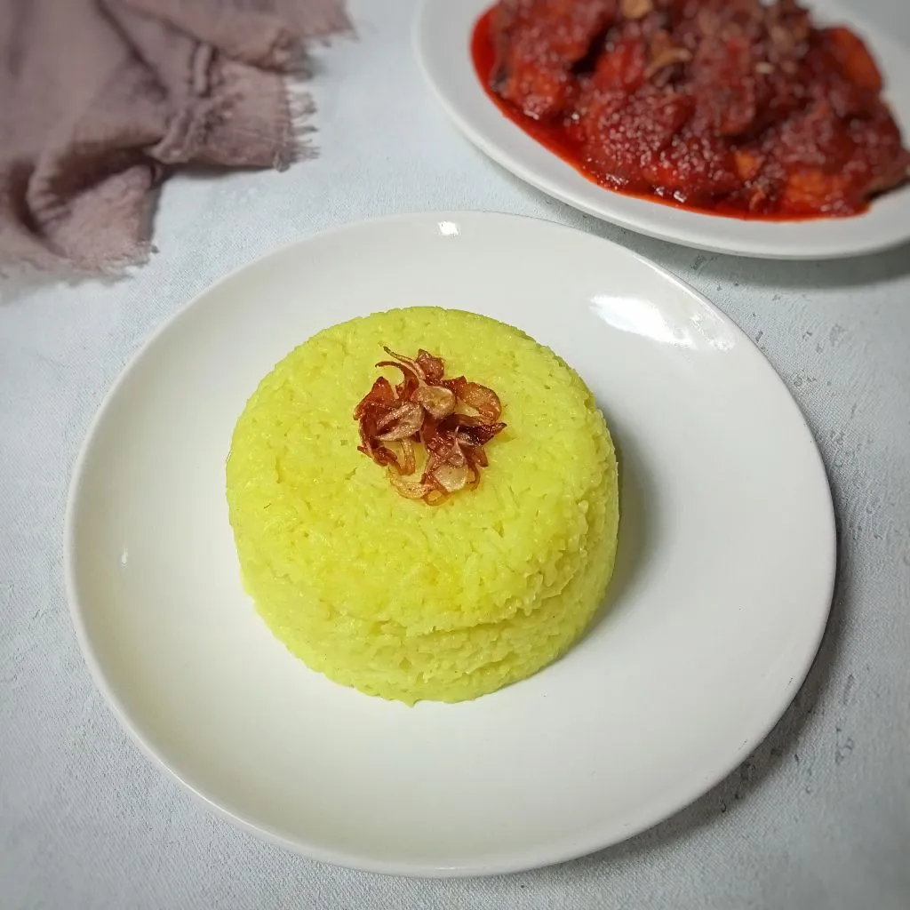 Nasi Kuning Rice Cooker