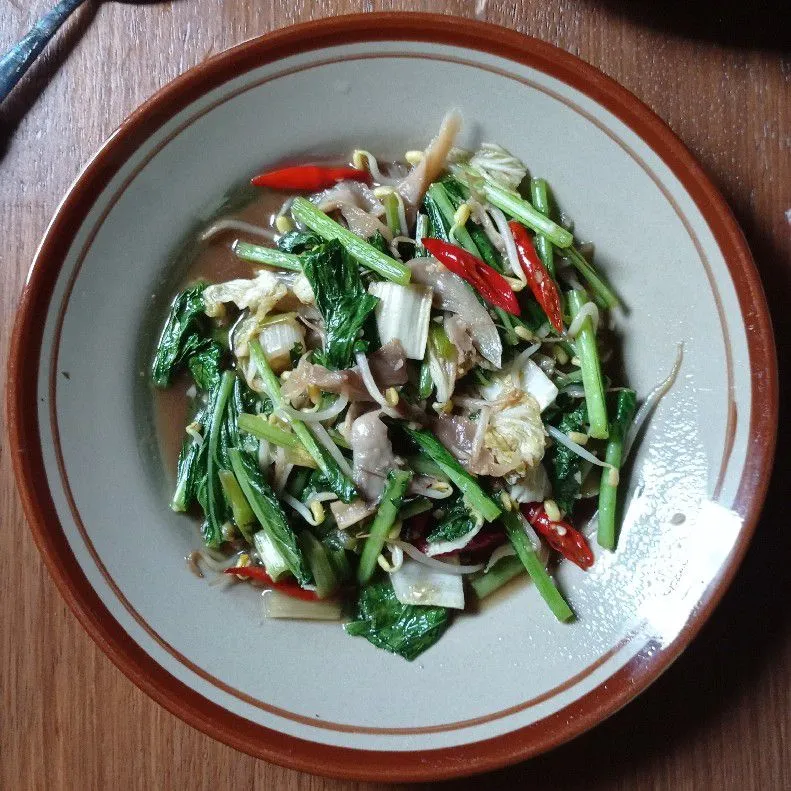 Step 5 Tumis Caisim, Taoge dan Jamur