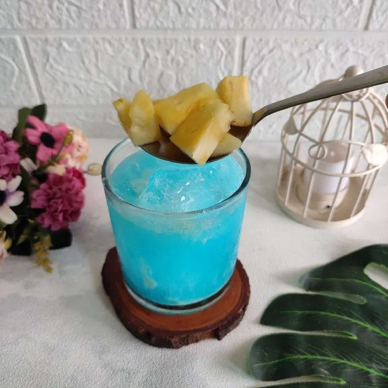 Step 4 Es Nanas Soda Biru