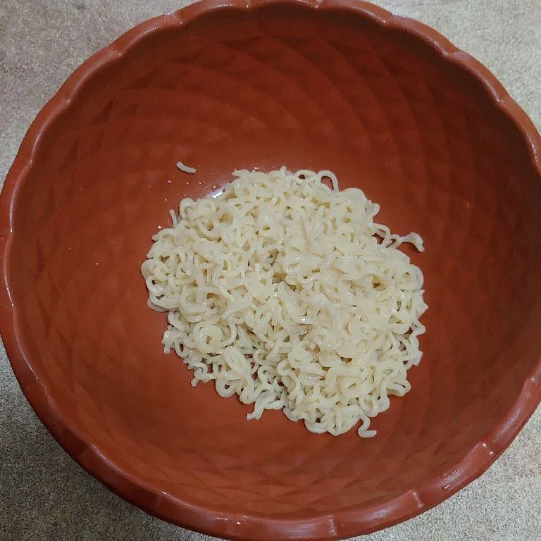 Step 1 Bola Bola Mie Simpel