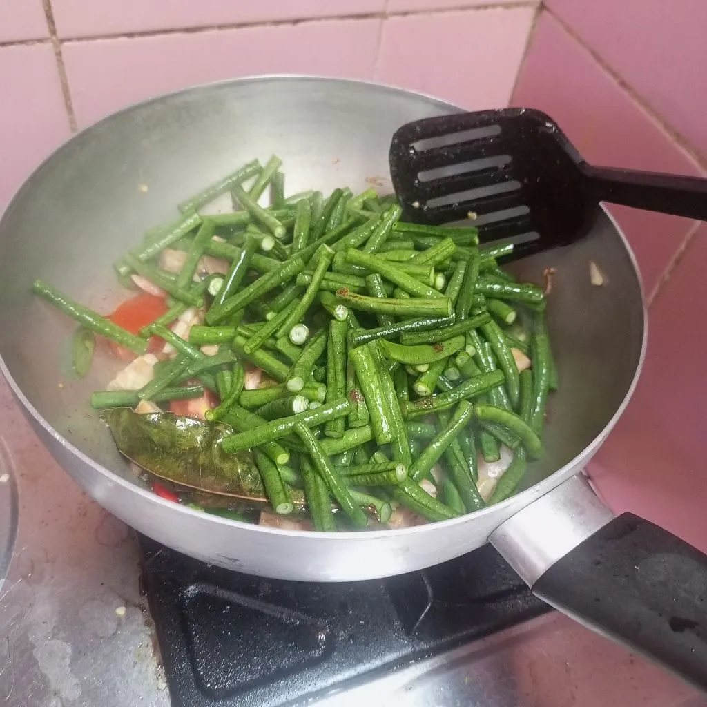 Step 2 Tumis Kacang Panjang