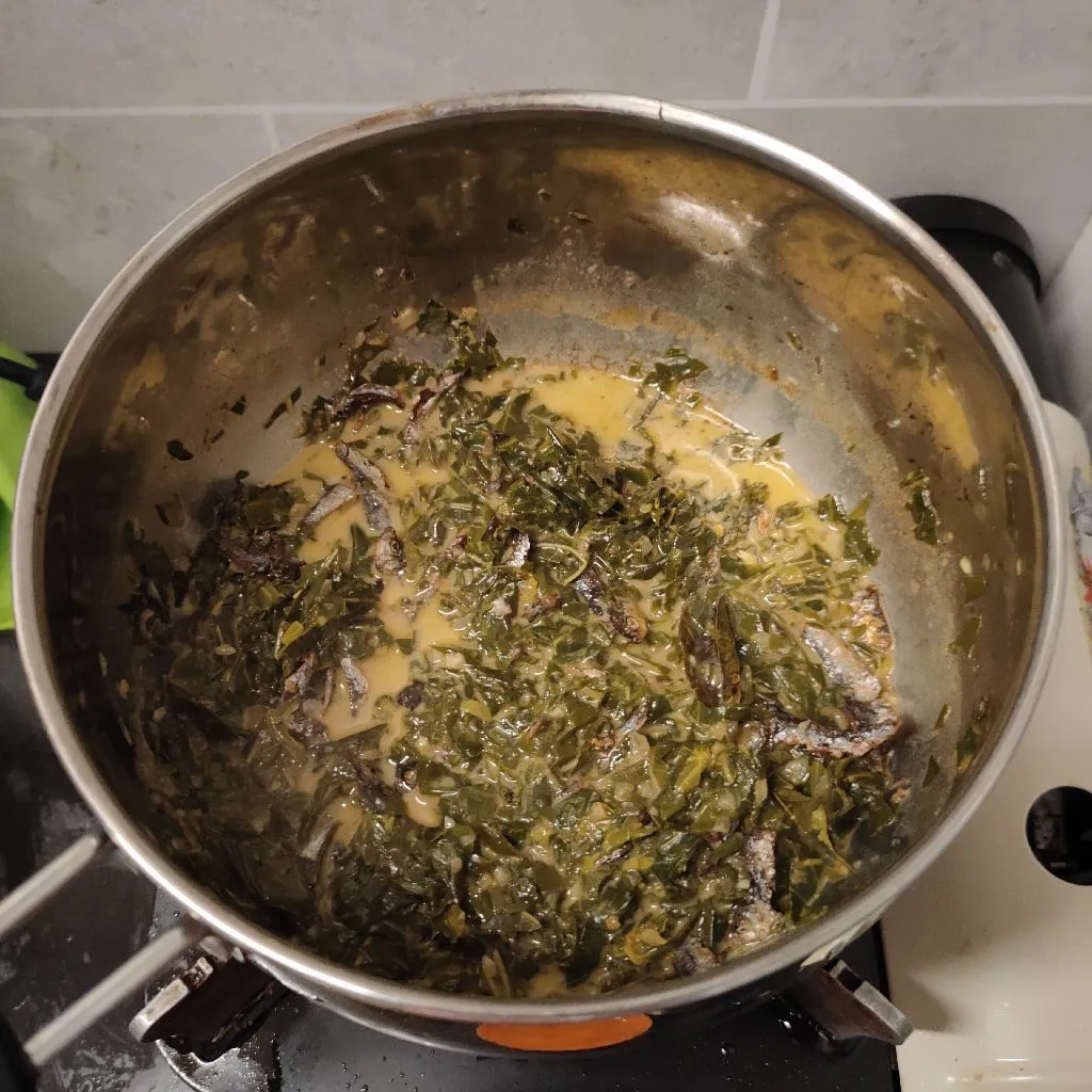 Step 6 Kari Daun Singkong
