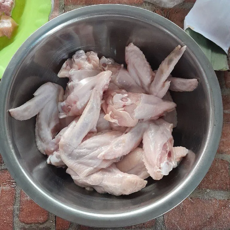 Step 1 Sayap Pedas Ala Wingstop