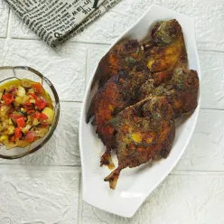 Ikan bawal goreng bumbu kuning