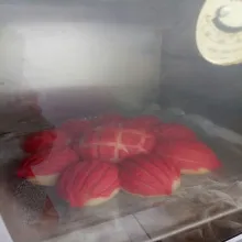 Proofing sampai mengembang 2x lipat sekitar 50 menit. 
Kemudian panggang dalam oven dengan api sedang hingga matang lebih kurang selama 20 menit.