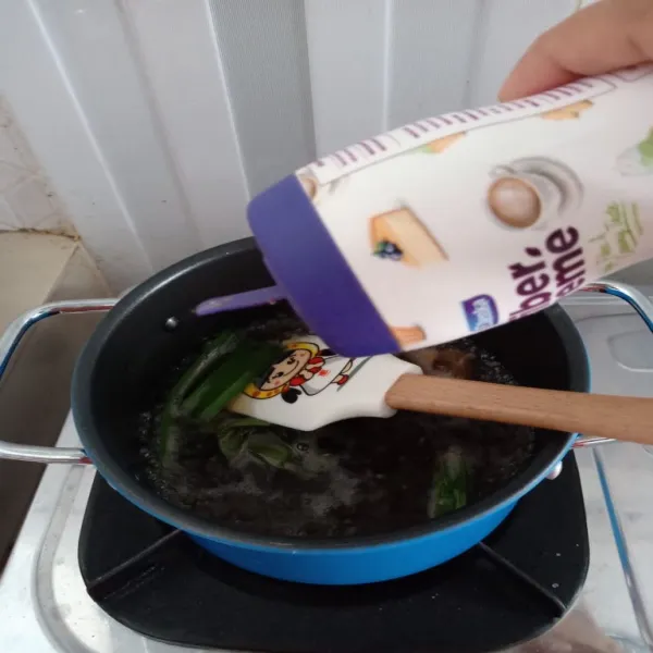 Tambahkan fibercreme.