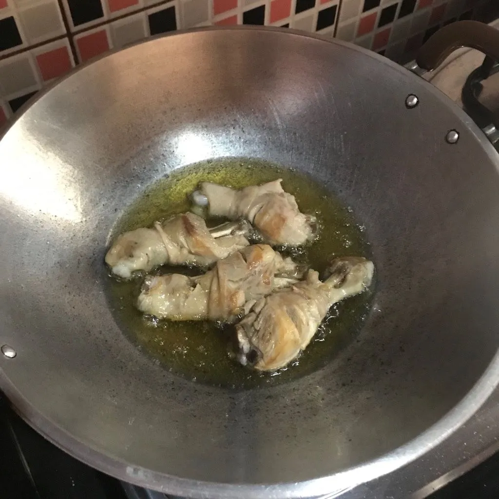 Step 1 ayam kecap pedas