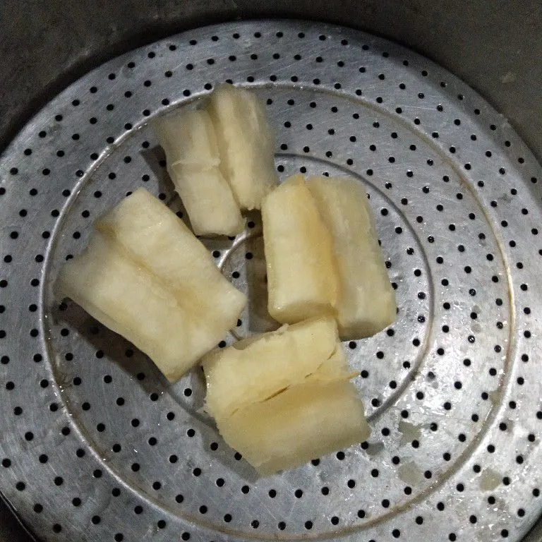 Step 1 Singkong Goreng Balado