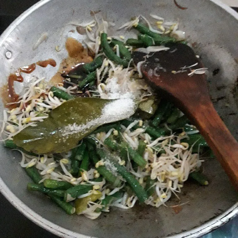 Step 5 Tumis Kacang Panjang dan Tauge