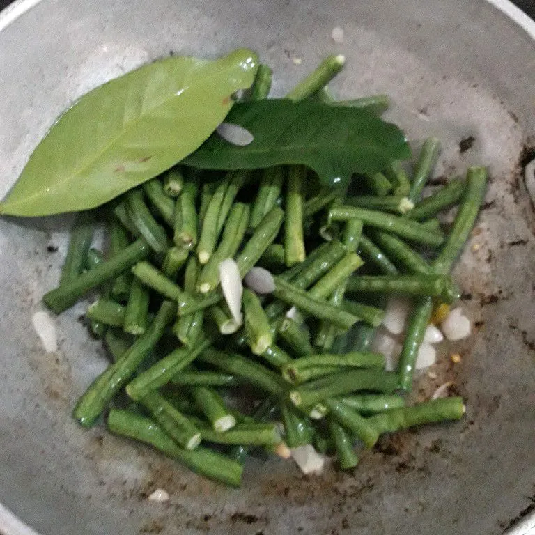 Step 4 Tumis Kacang Panjang dan Tauge