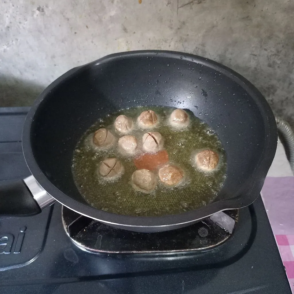 Step 1 Bakso Goreng Sambal Pokak