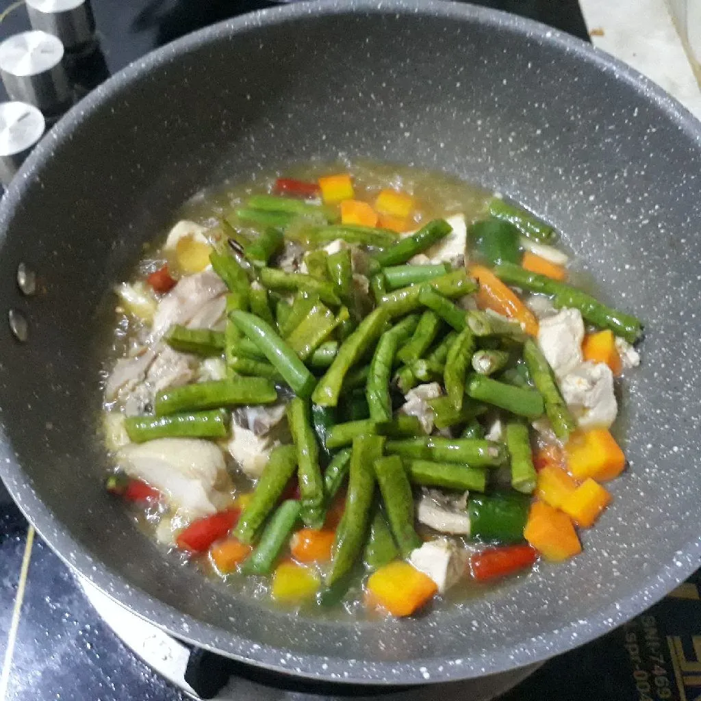 Step 5 Asem- Asem Ayam Kacang Panjang