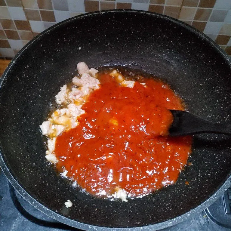 Step 4 Spaghetti Chicken Bolognese