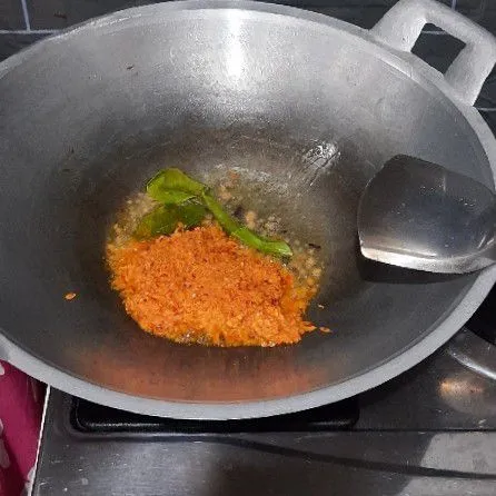 Step 2 OPOR MANUK KHAS NTB