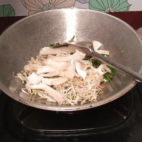 Step 4 Kangkung Jamur