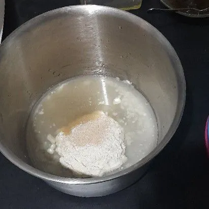 Step 1 Bomboloni Choco Filling