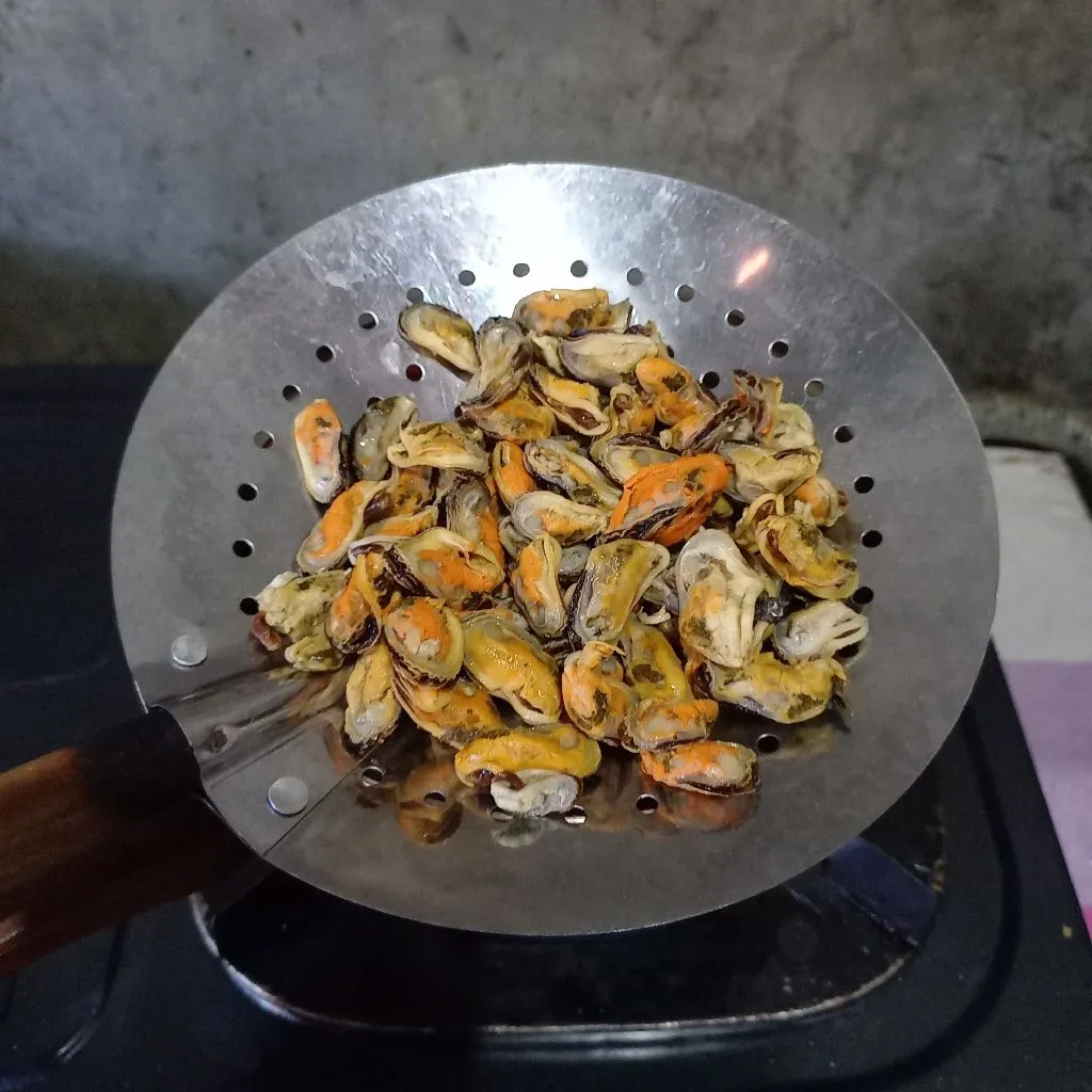 Step 1 Sambal Kerang Ijo Kupas