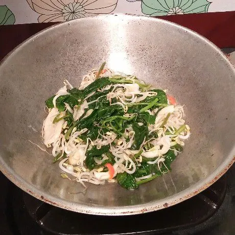 Step 5 Kangkung Jamur