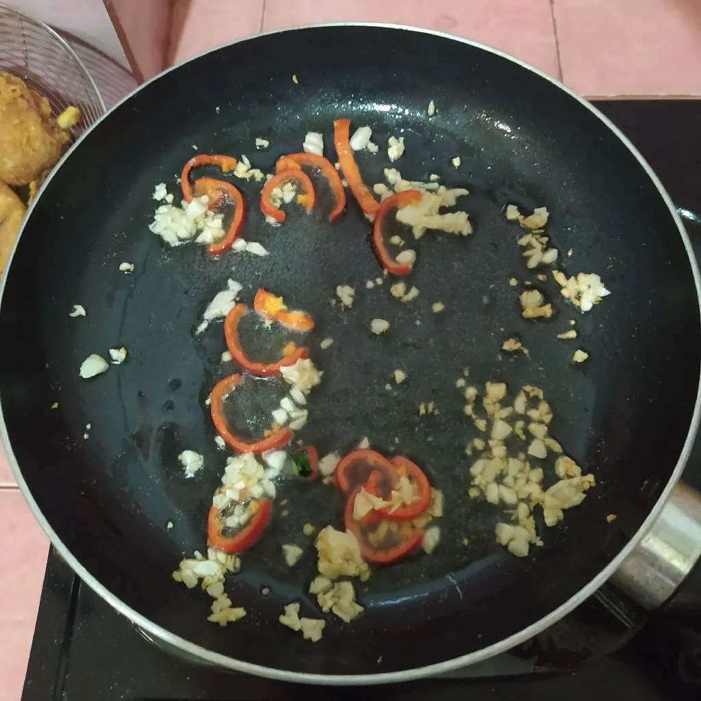 Step 3 Ayam Crispy Saus Gula Aren
