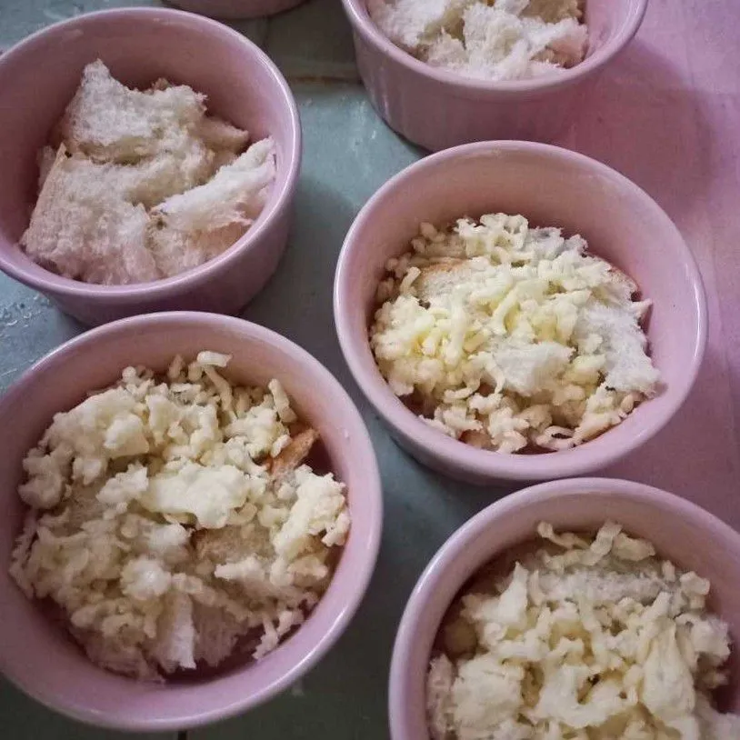 Step 4 Puding Roti Keju