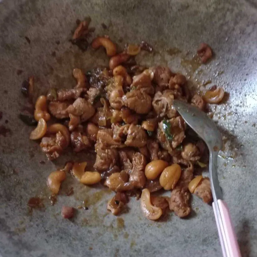 Step 3 Chicken Kung Pao Roll