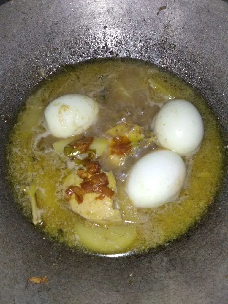 Step 4 Semur Telur & Ayam