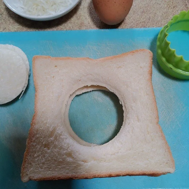 Step 1 Roti Isi Telur