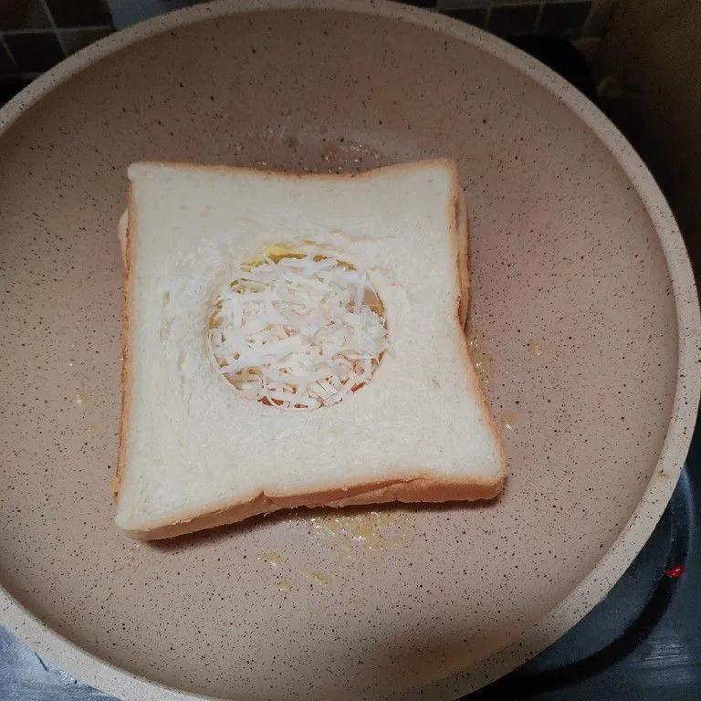 Step 5 Roti Isi Telur