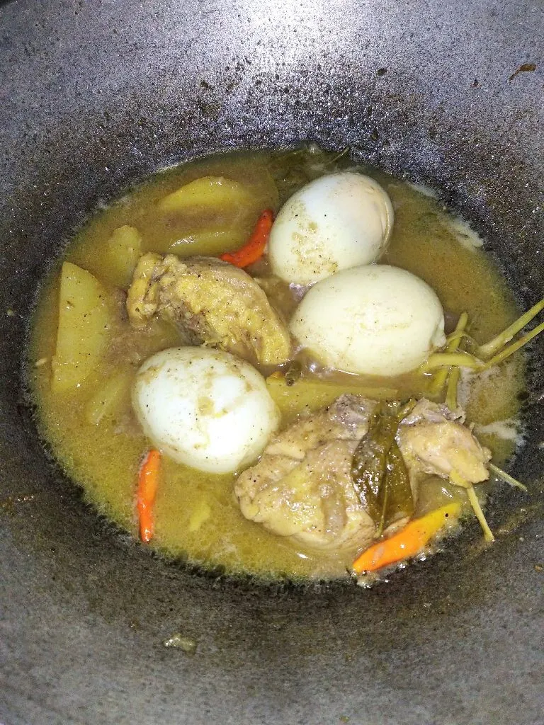 Step 5 Semur Telur & Ayam
