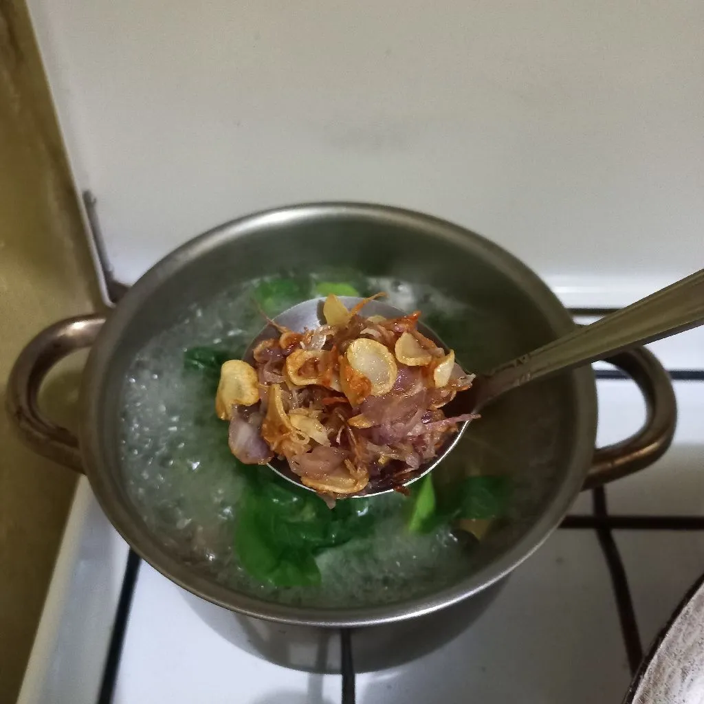 Step 4 Bayam Labu Kuah Bumbu Bawang Goreng