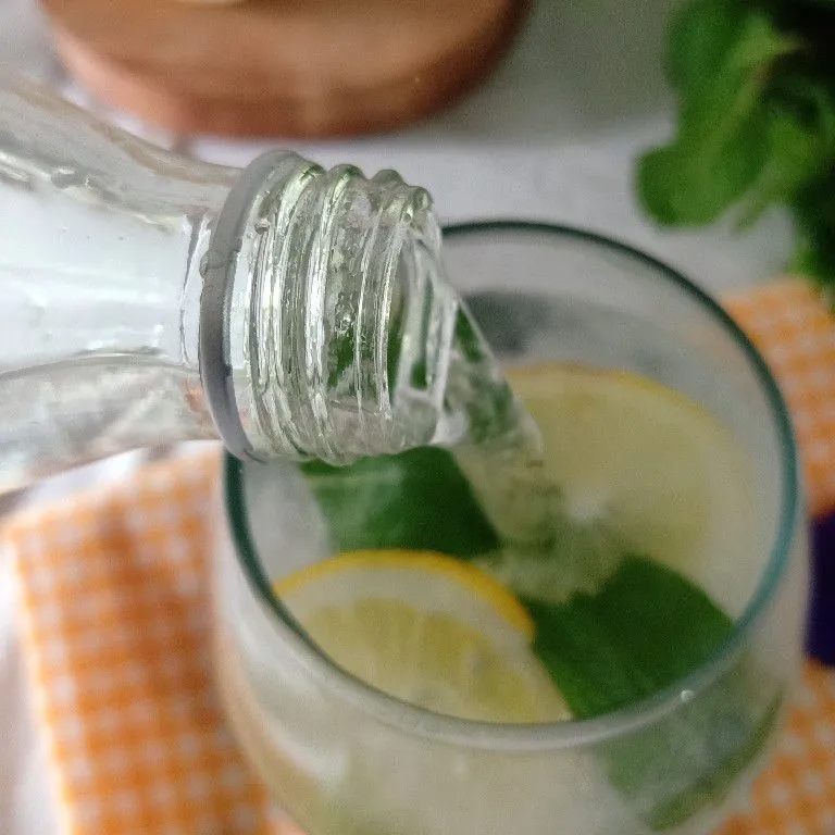 Step 4 Lemon Mojito