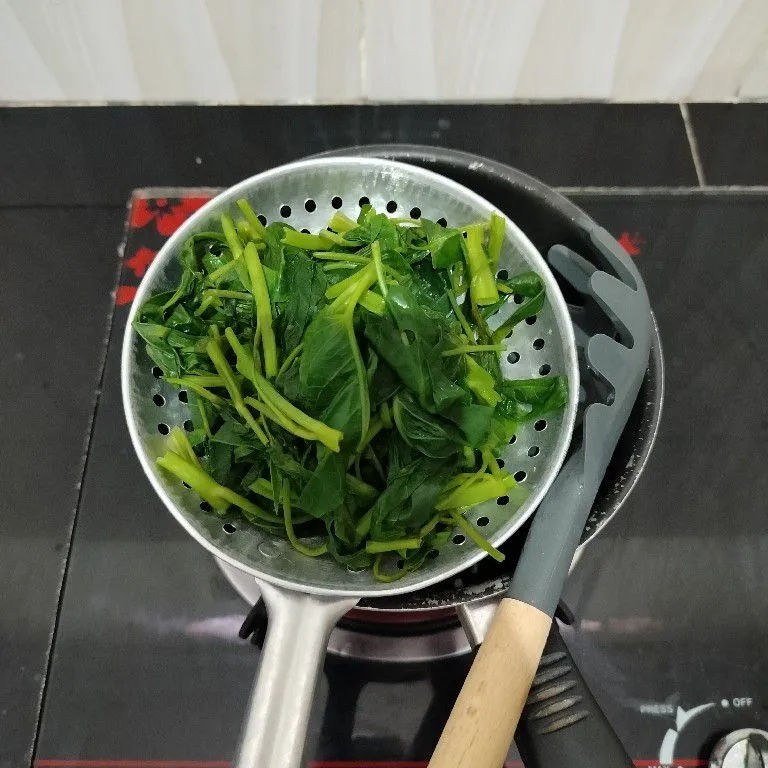 Step 3 Rujak Kangkung