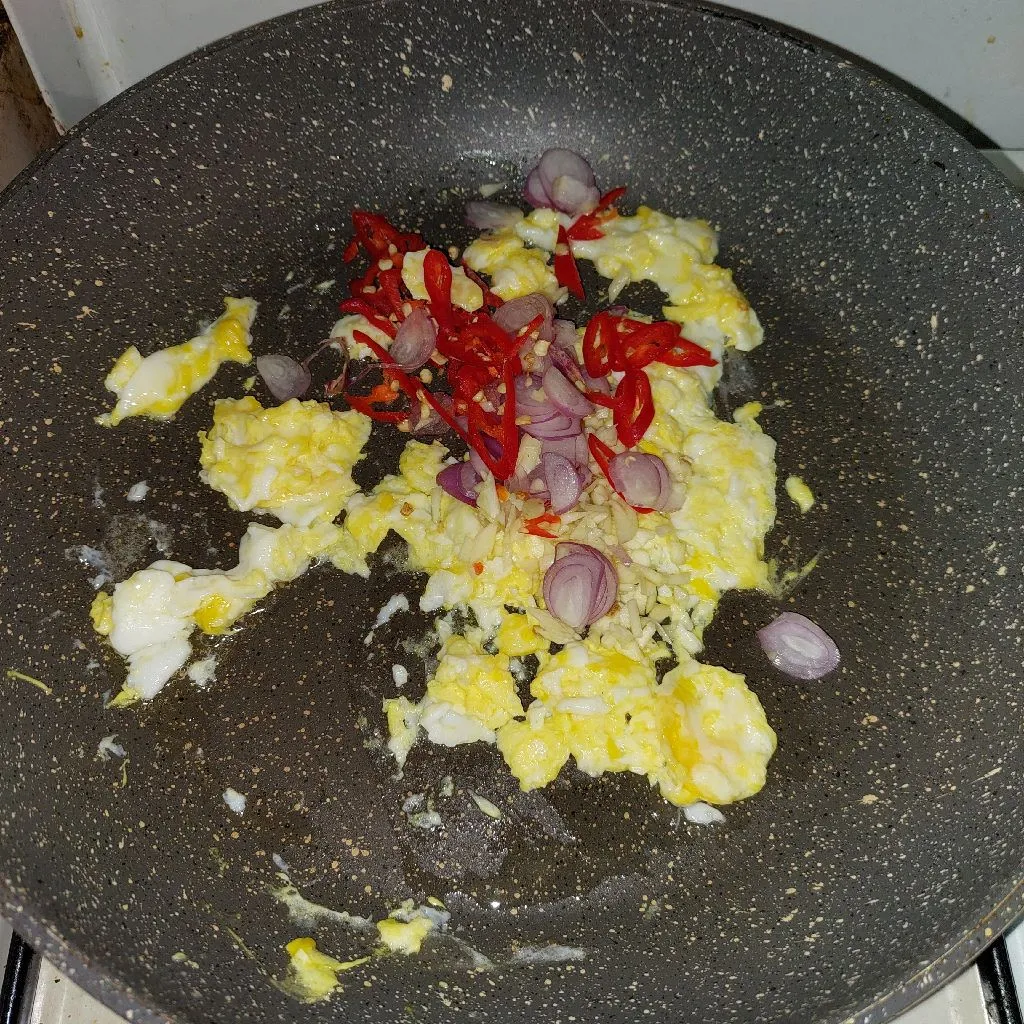 Step 3 Tumis Kubis Telur