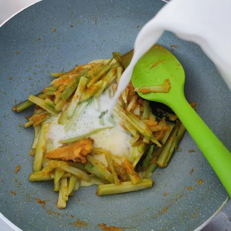 Step 4 Sambal Siam Ayam Telur Puyuh