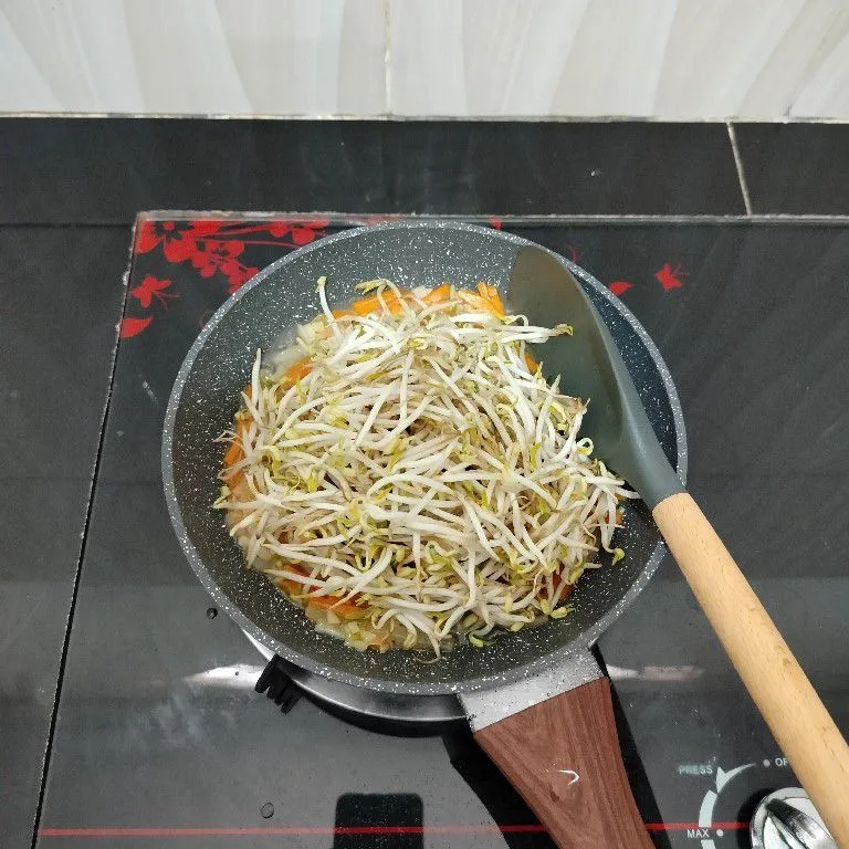 Step 4 Tumis Wortel Tauge