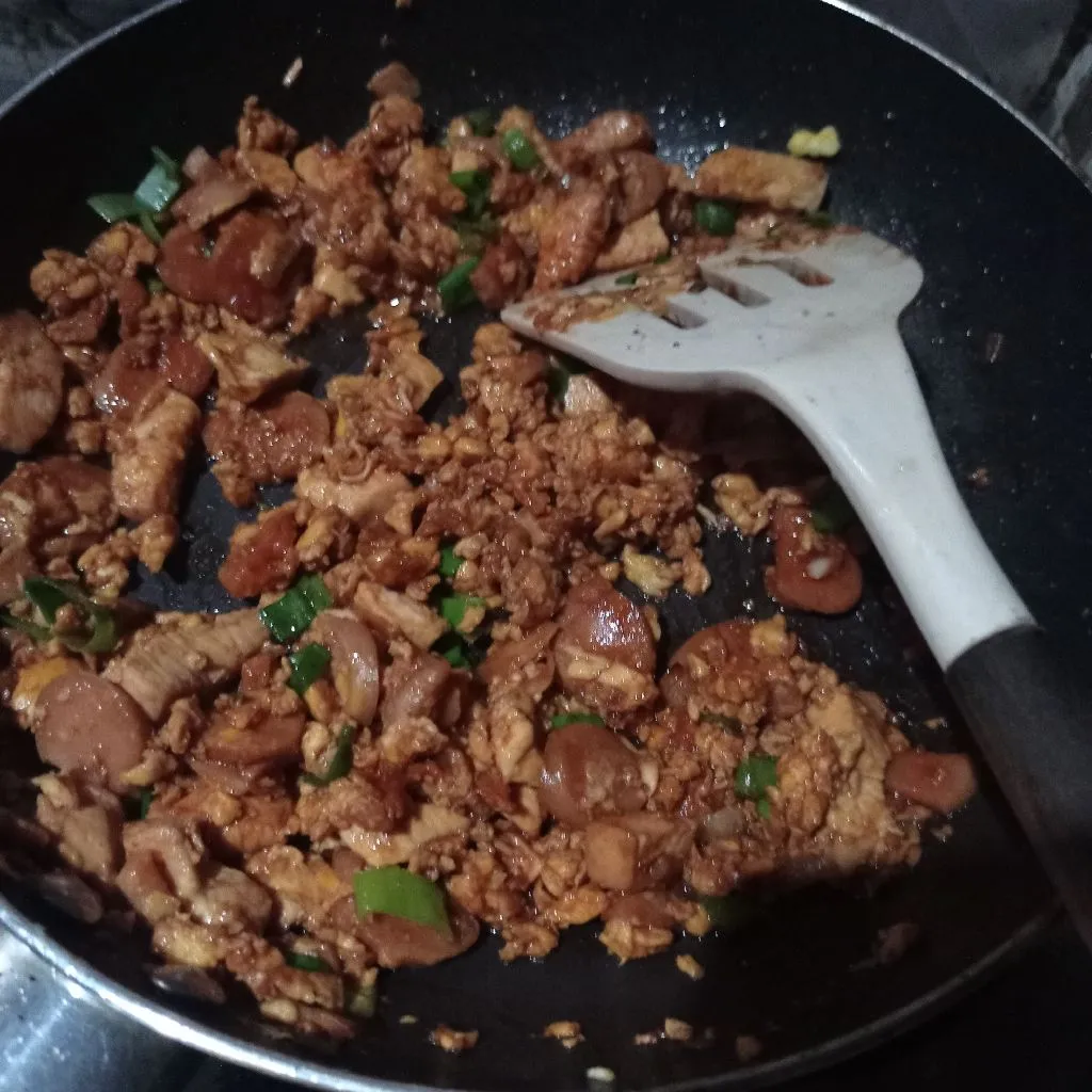 Step 5 Tumis Sosis Telur Ayam