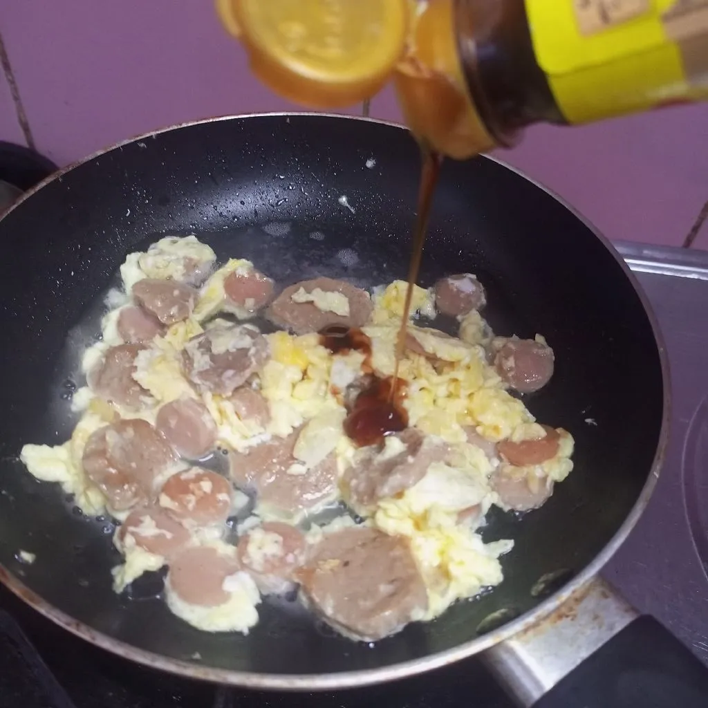Step 3 Tumis Sosis Bakso Telur