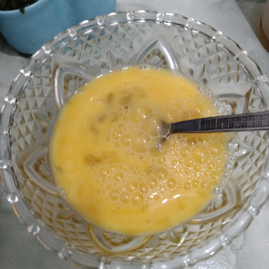 Step 1 Telor Geprek Cabe Ijo