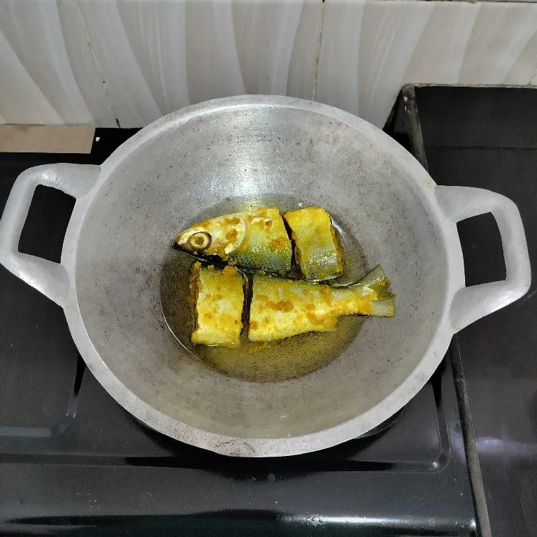 Step 4 Bandeng Goreng Kunyit
