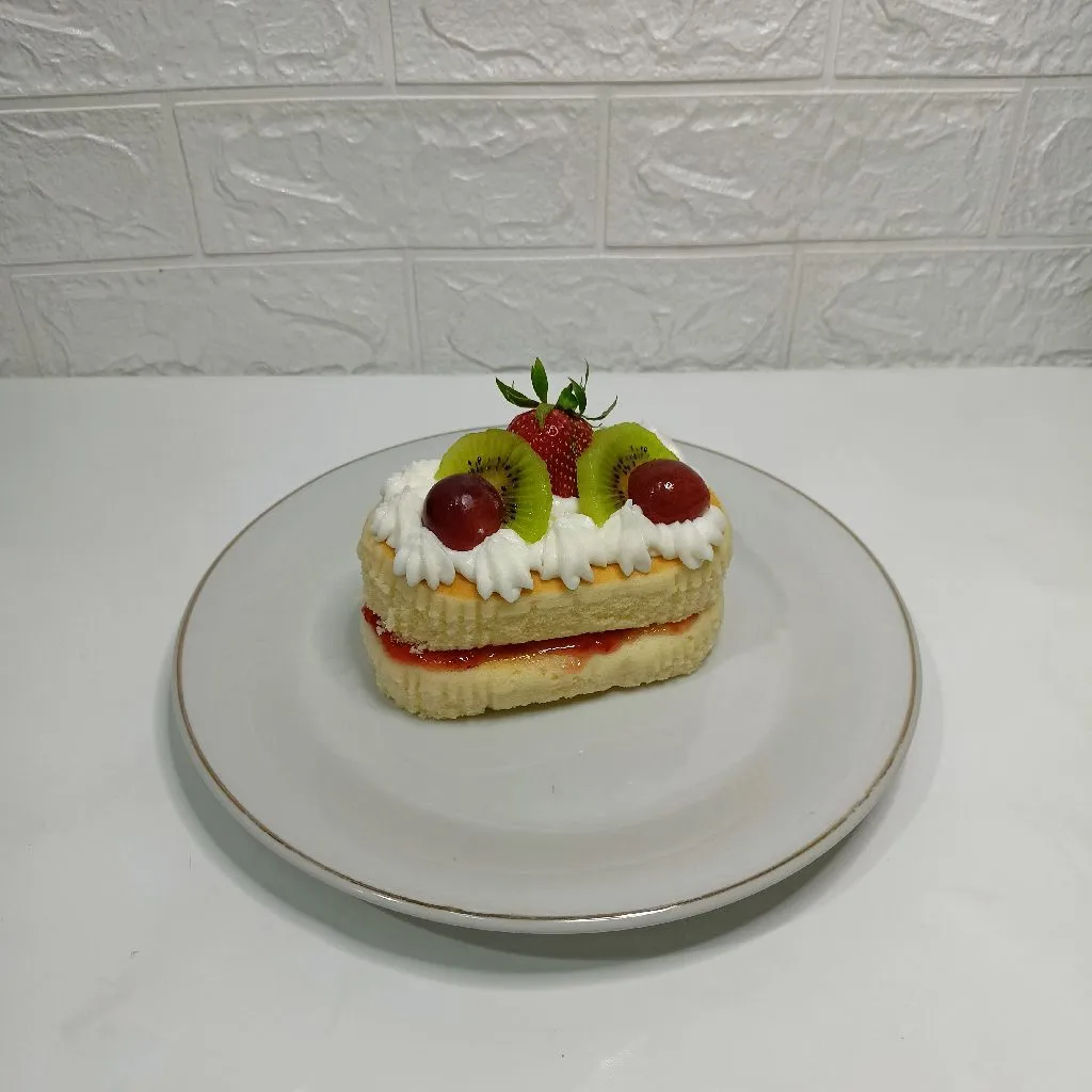 Step 4 Kue Ulang Tahun Simple 🎂