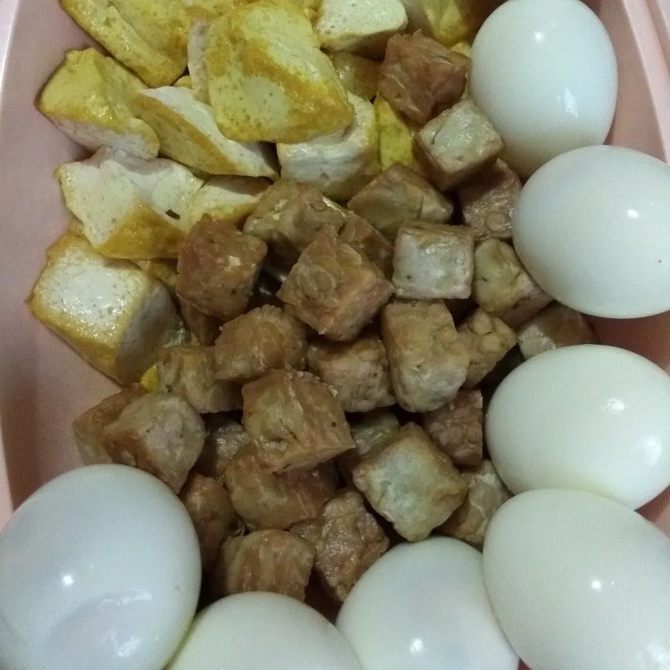 Step 1 Opor Kuning Telur Rebus