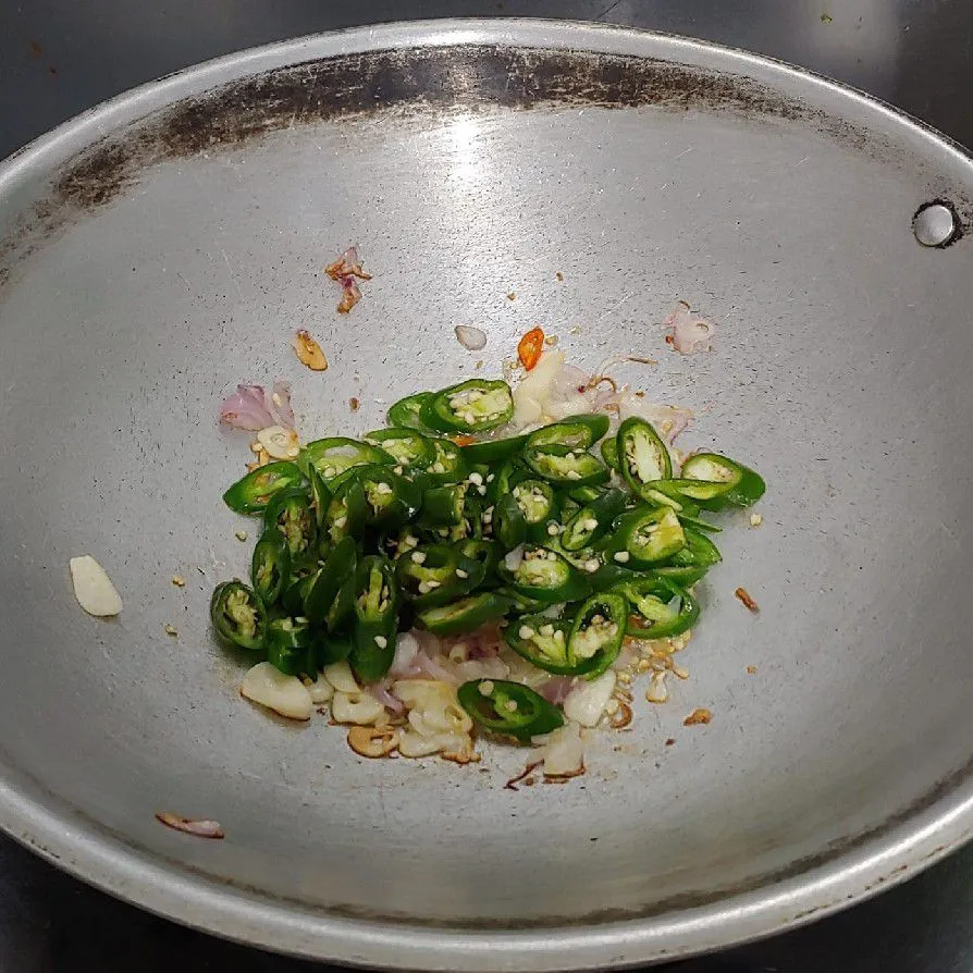 Step 1 Ayam Tinoransak