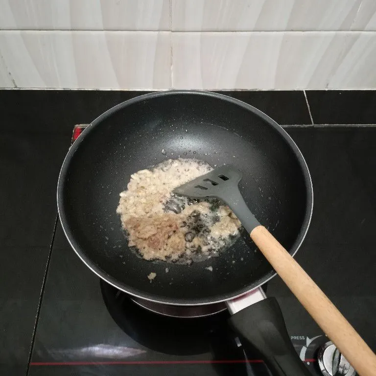 Step 2 Mie Goreng Ebi