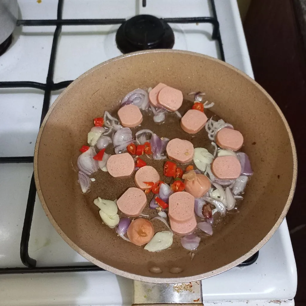 Step 3 Bihun Goreng Sosis Pedas